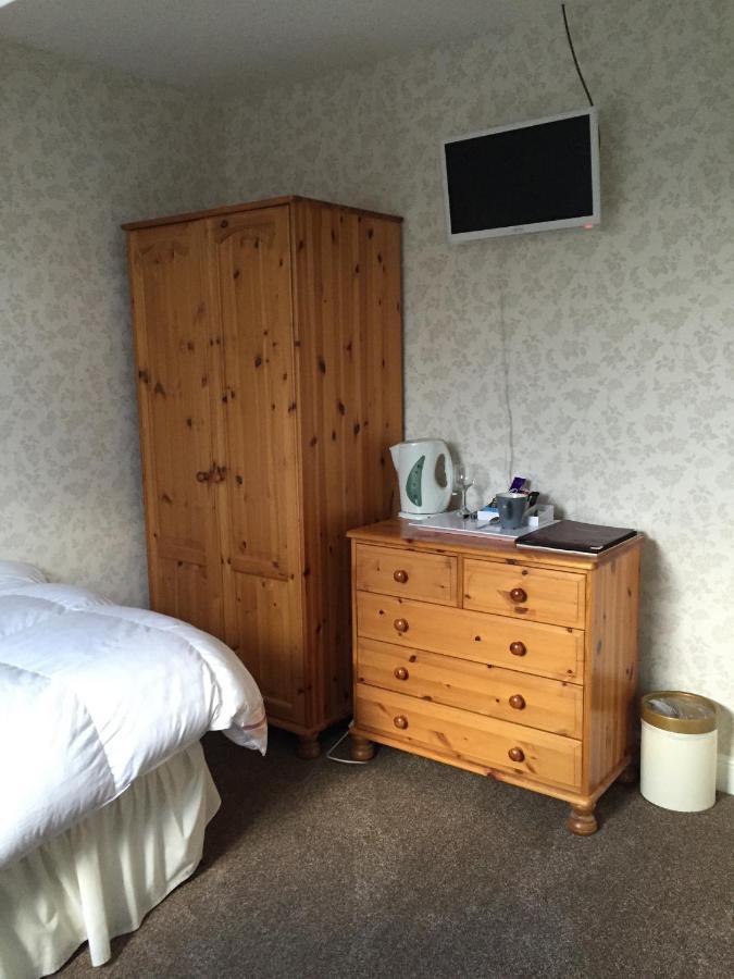 Strathmore (adults Only)
